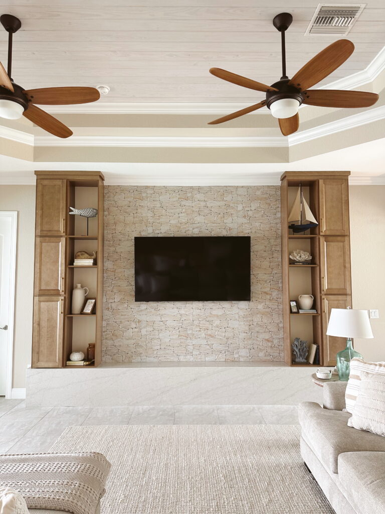 Edited in Tezza with: Lush, Temperature, & Brightness