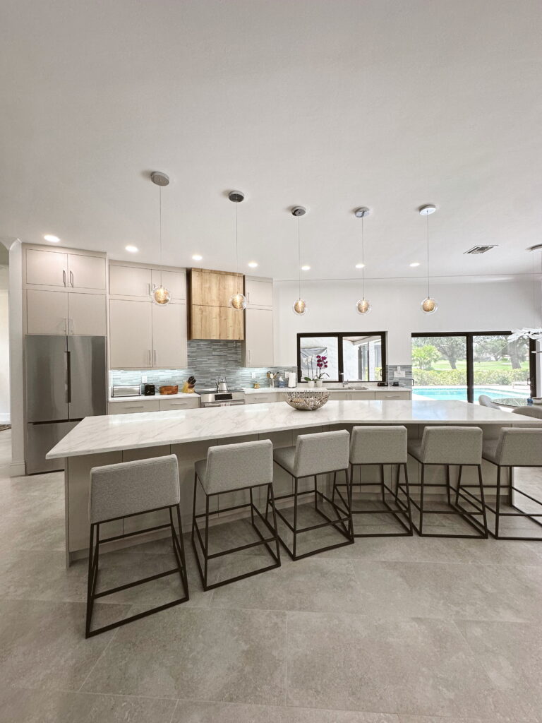 Edited in Tezza with: Lush, Temperature, & Brightness