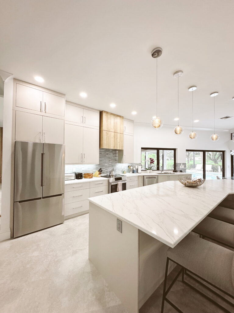 Edited in Tezza with: Lush, Temperature, & Brightness