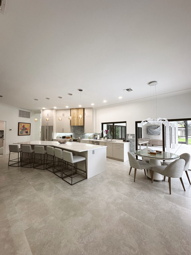 Edited in Tezza with: Lush, Temperature, & Brightness