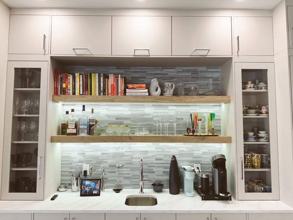 Edited in Tezza with: Lush, Temperature, & Brightness