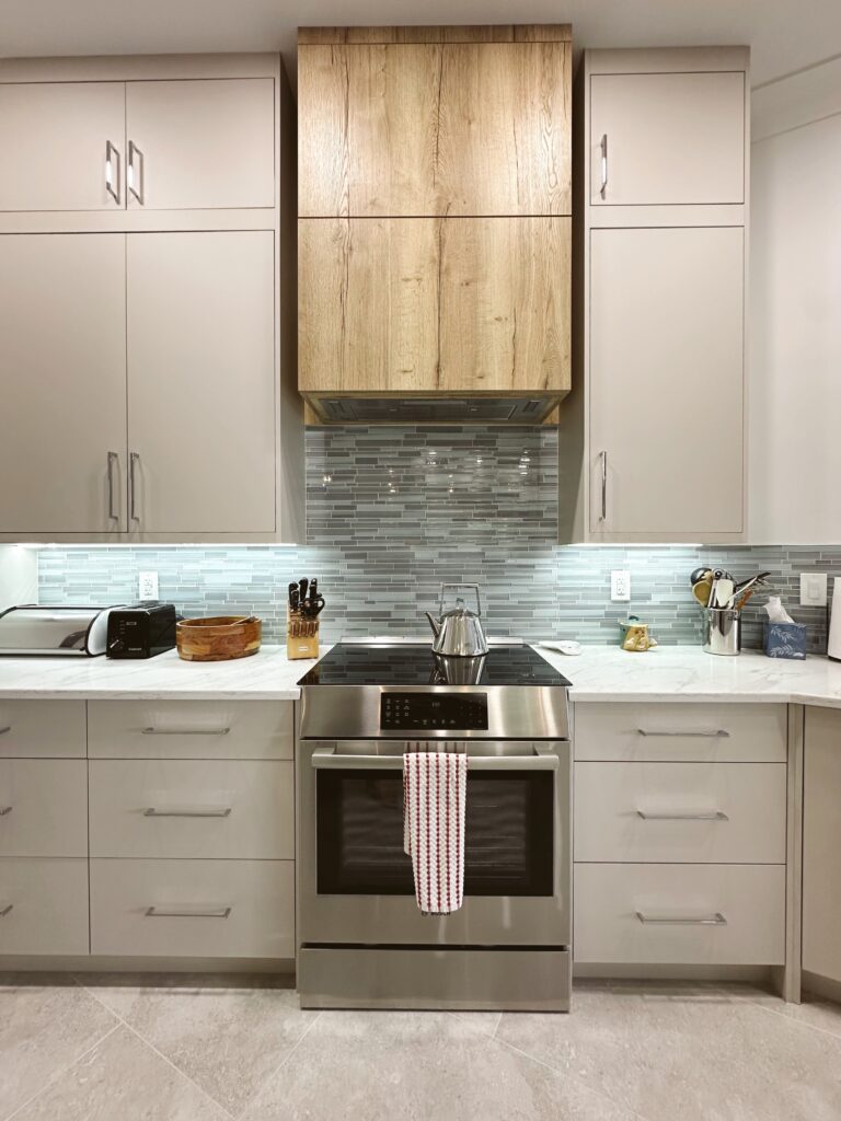 Edited in Tezza with: Lush, Temperature, & Brightness