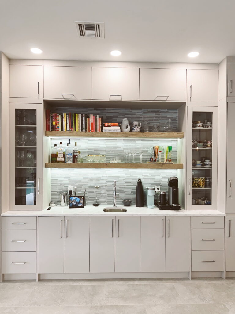 Edited in Tezza with: Lush, Temperature, & Brightness