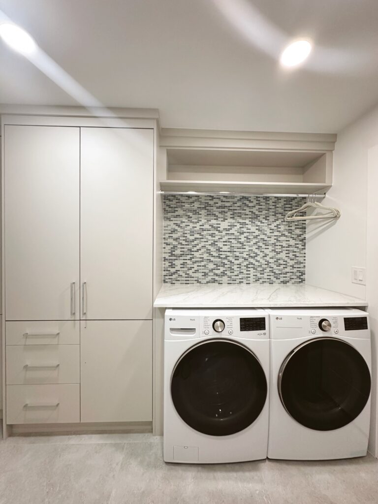 Edited in Tezza with: Lush, Temperature, & Brightness