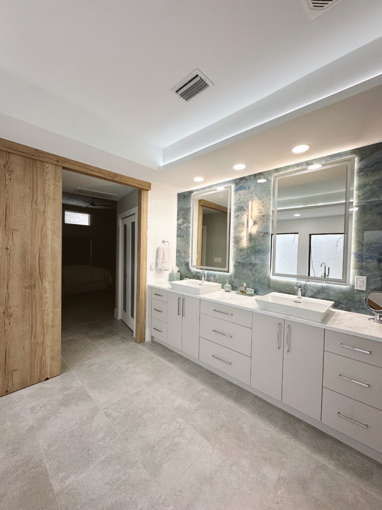 Edited in Tezza with: Lush, Temperature, & Brightness