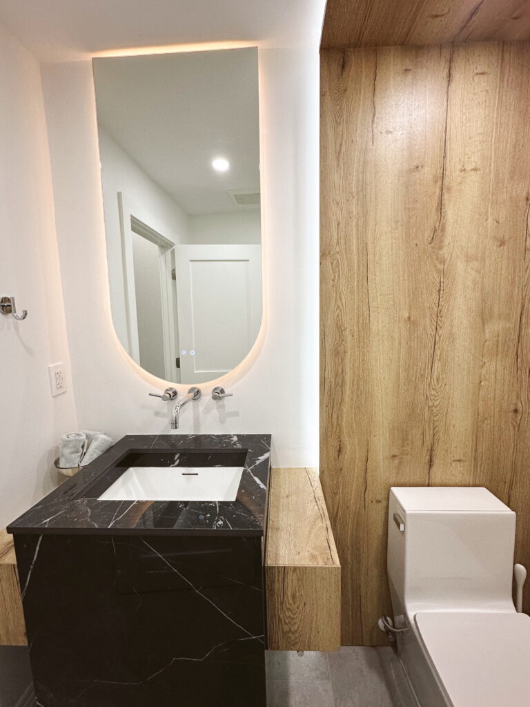 Edited in Tezza with: Lush, Temperature, Brightness, & Crop