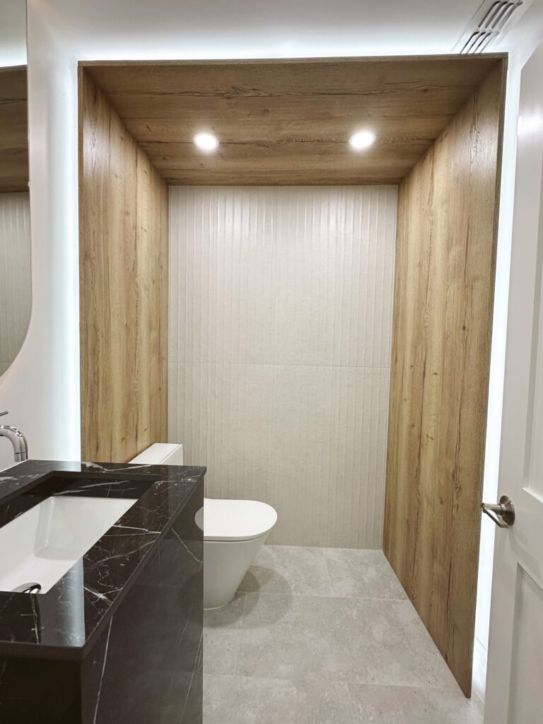 Edited in Tezza with: Lush, Temperature, Brightness, & Crop